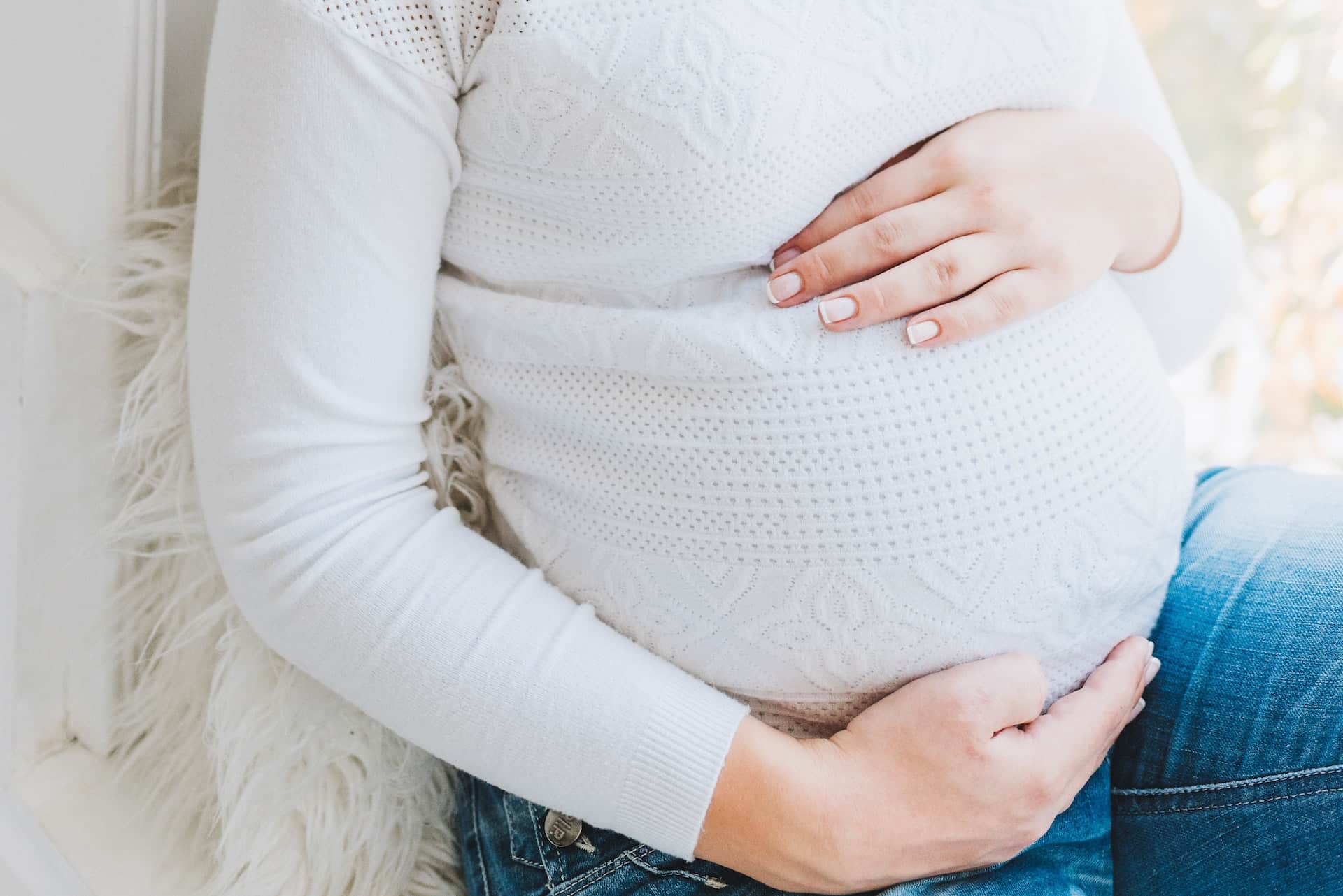 Mal de dos et grossesse : pourquoi faire de la physiothérapie ?