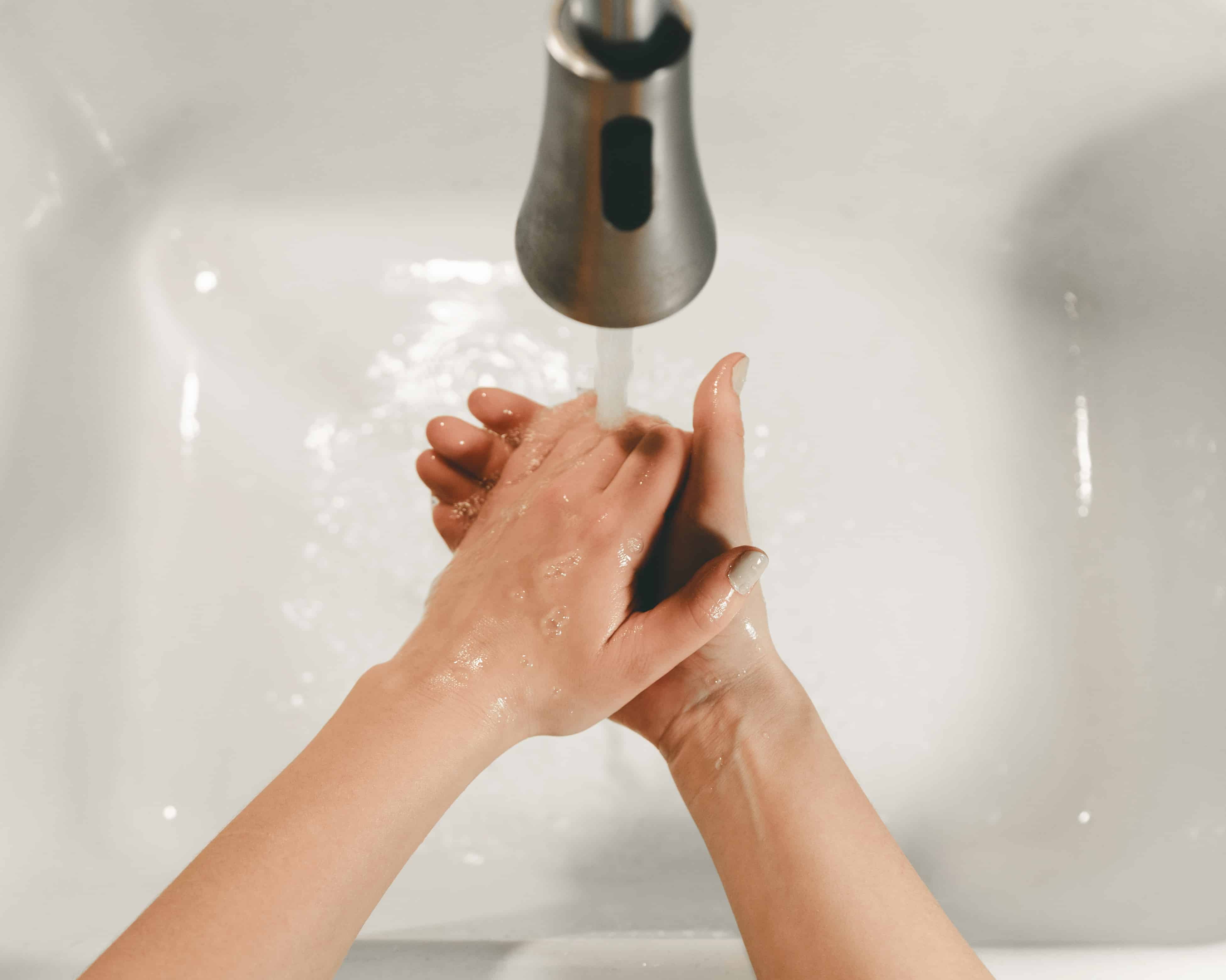 3 conseils pour se laver les mains sans assécher sa peau